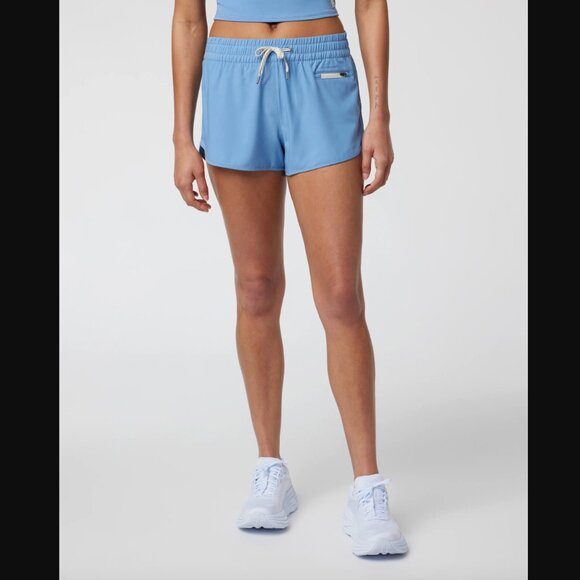 Vuori Clementine 2.0 Short 2.5" in Isle Blue | Size S - Picture 1 of 4